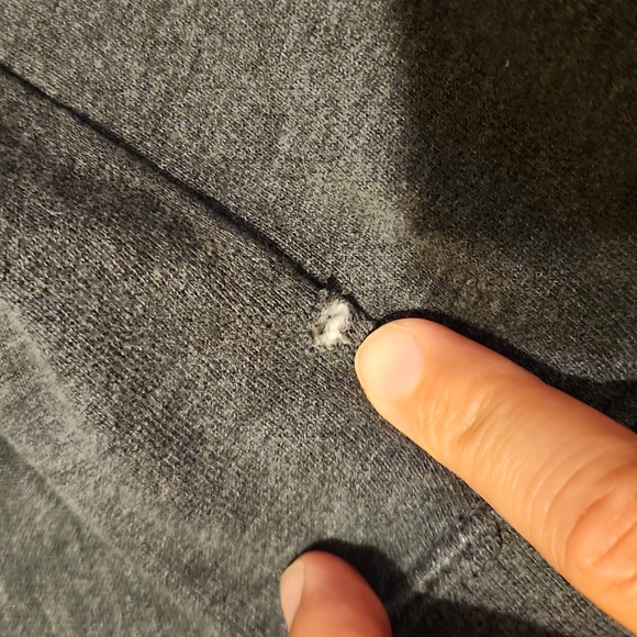 Croft & barrow size M sweatshirt - Picture 3 of 3